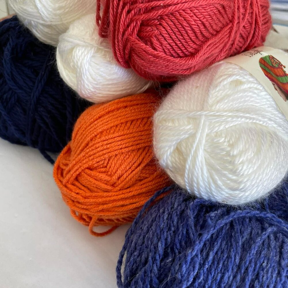 ACRYLIC YARN MEGA DESTASH 900g ( 2 pounds )Crafting, Knitting, DIY, fiber arts